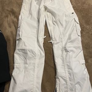 Women’s ski pants